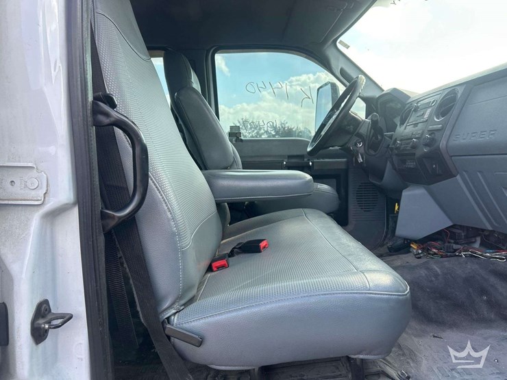 2017-ford-f650-image-28