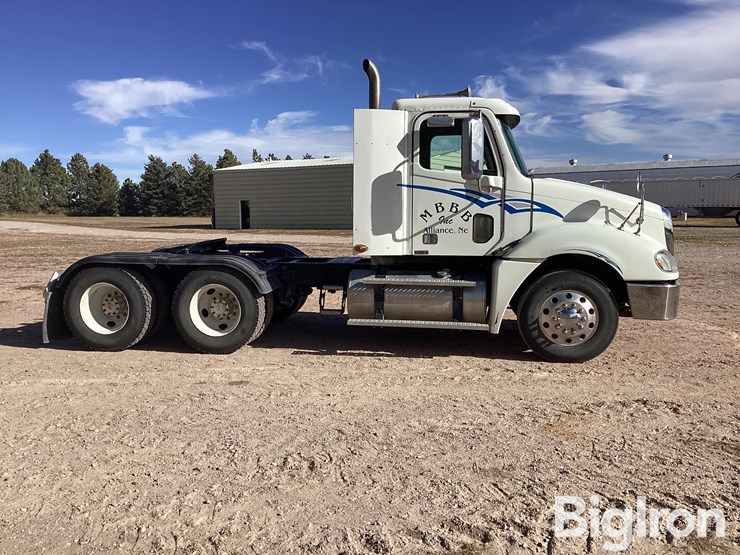 2007-freightliner-columbia-120-t/a-truck-tractor-image-4
