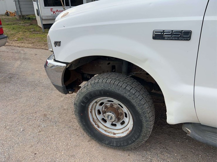 2001-ford-f250-image-16