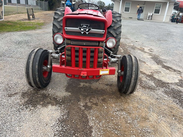 massey-ferguson-135-image-8