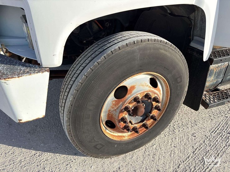 2088-chevrolet-c7500-altec-ta40-41ft.-bucket-truck-image-56