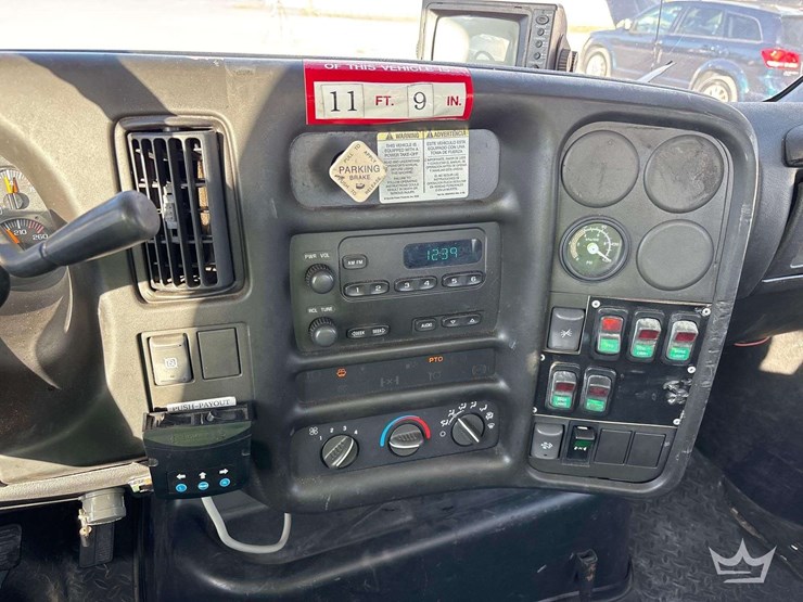 2088-chevrolet-c7500-altec-ta40-41ft.-bucket-truck-image-50