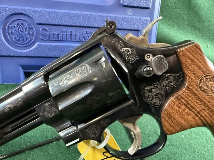 nib-smith-&-wesson-mdl.29-10-44mag-revolver-image-9