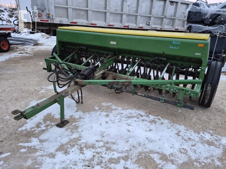 john-deere-8300-image-2