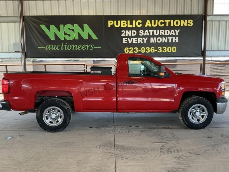 2015-chevrolet-silverado-1500-image-1