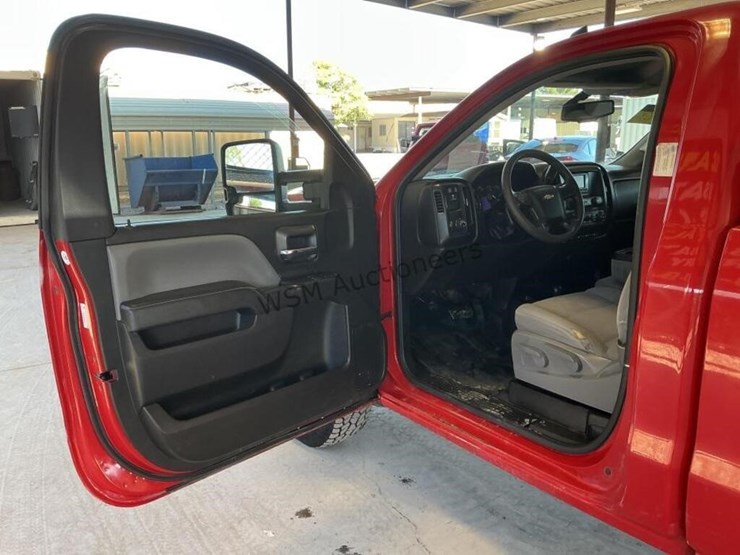 2015-chevrolet-silverado-1500-image-23