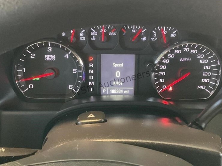 2015-chevrolet-silverado-2500-image-19