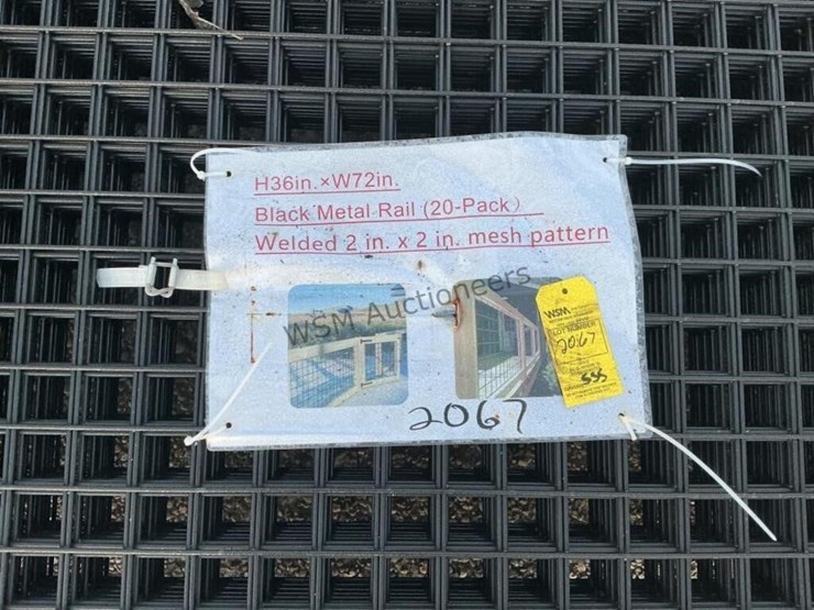 (20)-black-metal-rail-panels-image-4