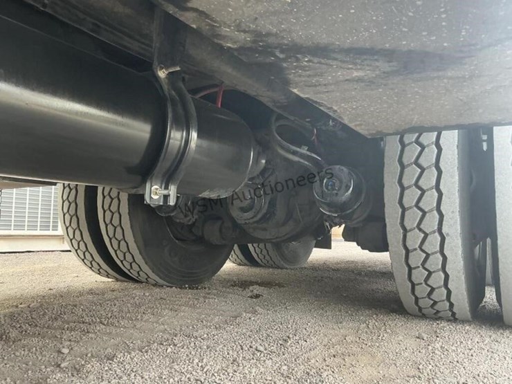 2007-sterling-l7500-image-35