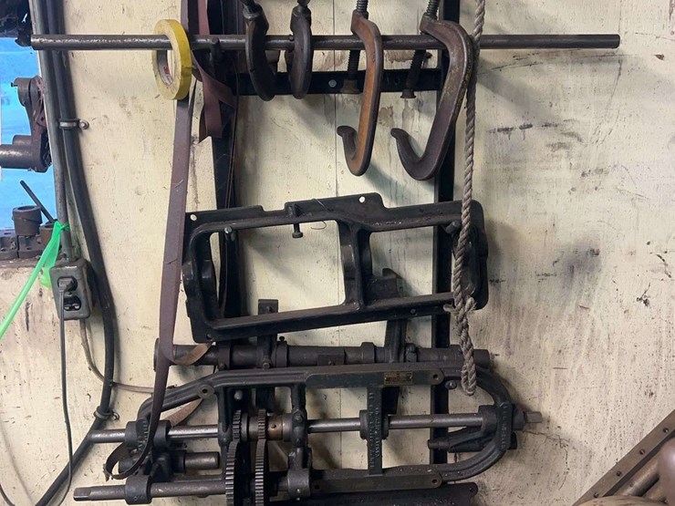 large-lathe-and-lathe-supplies-image-25