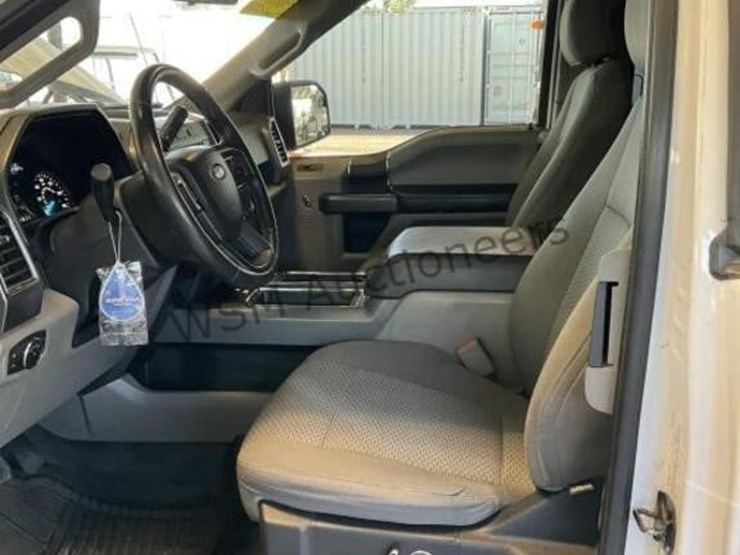 2017-ford-f150-image-22