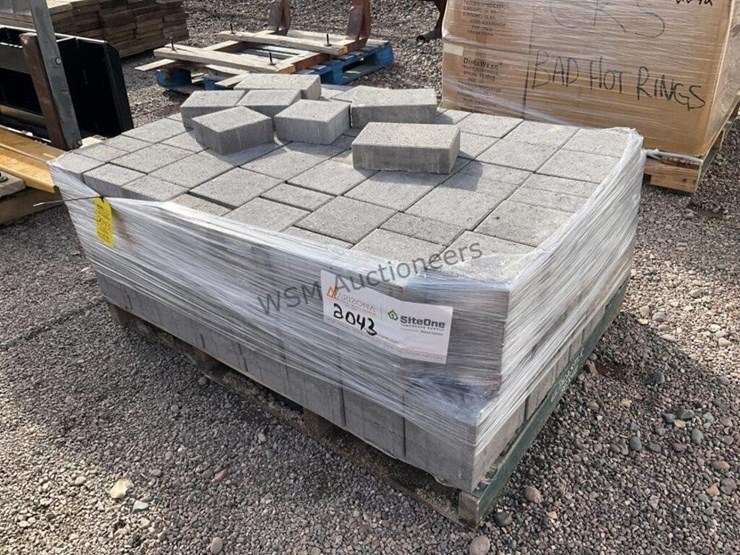 pallet-of-stone-pavers-image-1