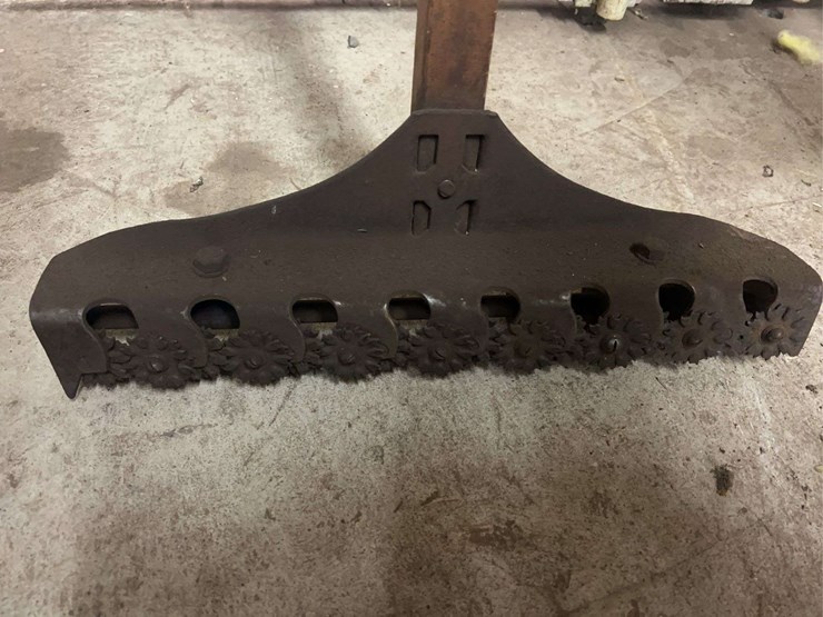 contents-of-wall-image-5