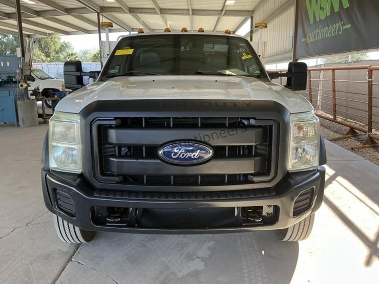 2012-ford-f550-image-3