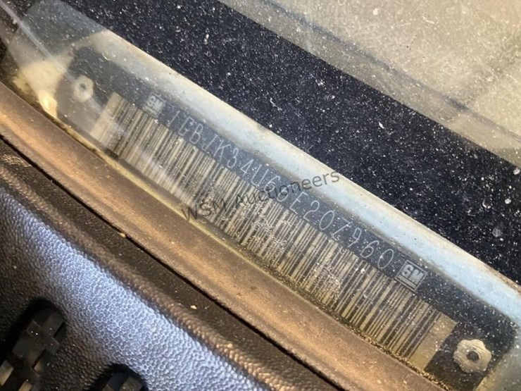 2006-chevrolet-silverado-3500-image-15