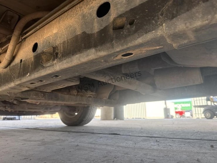 2017-ford-f150-image-23