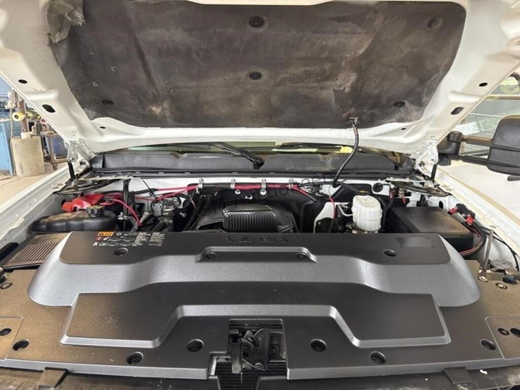 chevrolet-silverado-3500hd-image-16