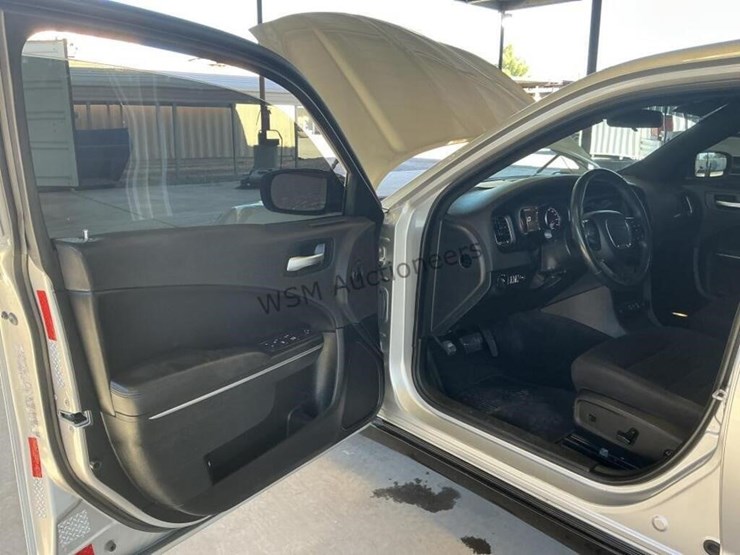 2018-dodge-charger-sdn-image-21