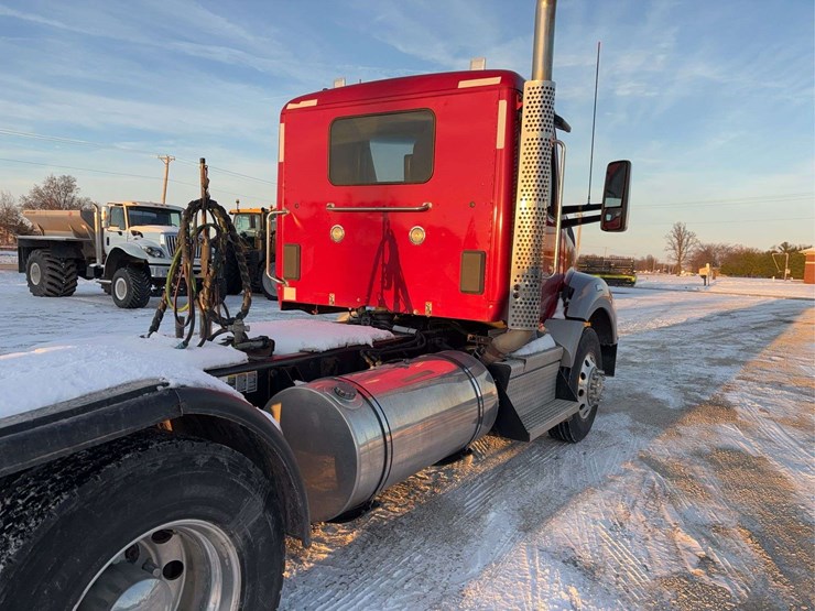 2018-kw-880-semi-image-9