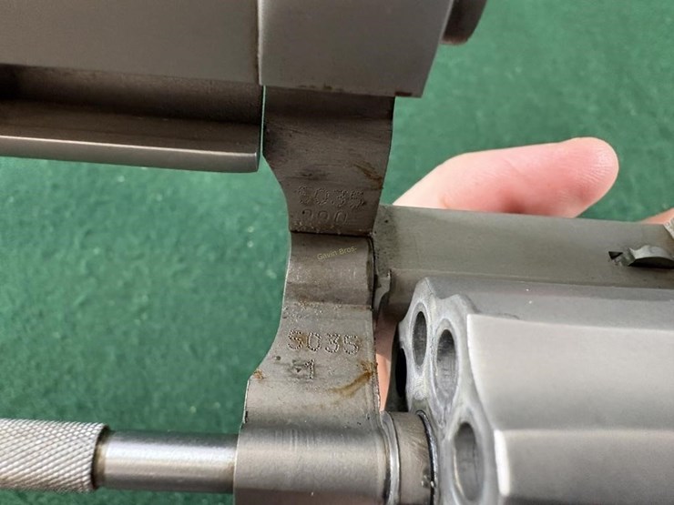 taurus-tracker-22lr-revolver-image-12