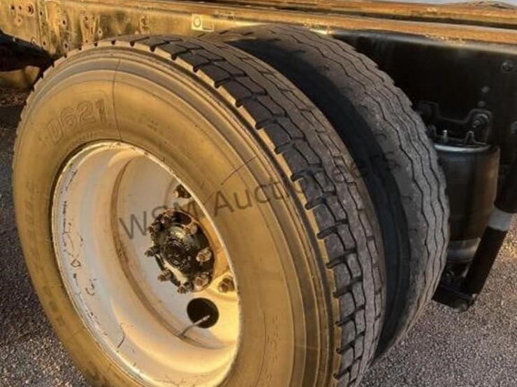 kenworth-t370-image-7