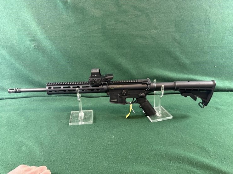 smith-&-wesson-m&p-15-22-22lr-rifle-image-15