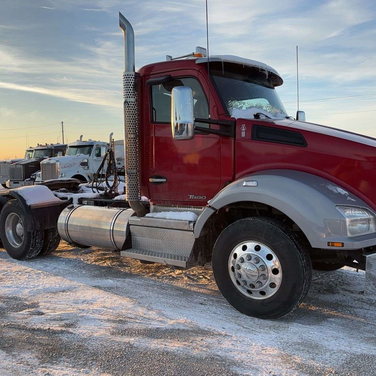 2018 KW 880 Semi