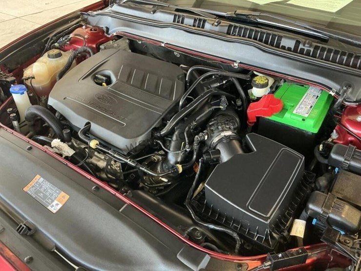 2016-ford-fusion-se-sdn-image-11