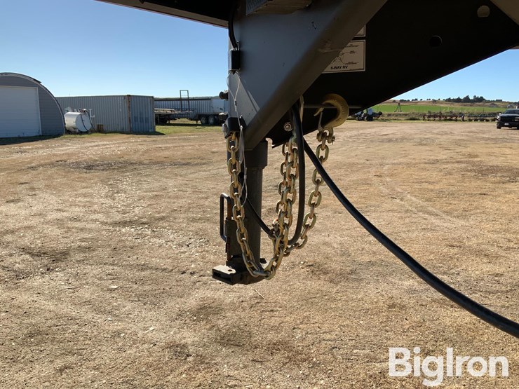 wilson-livestock-trailer-image-9