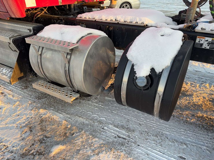 2018-kw-880-semi-image-5