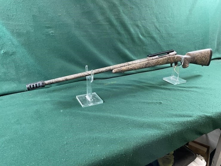 savage-mdl.10-300-win-mag-rifle-image-8