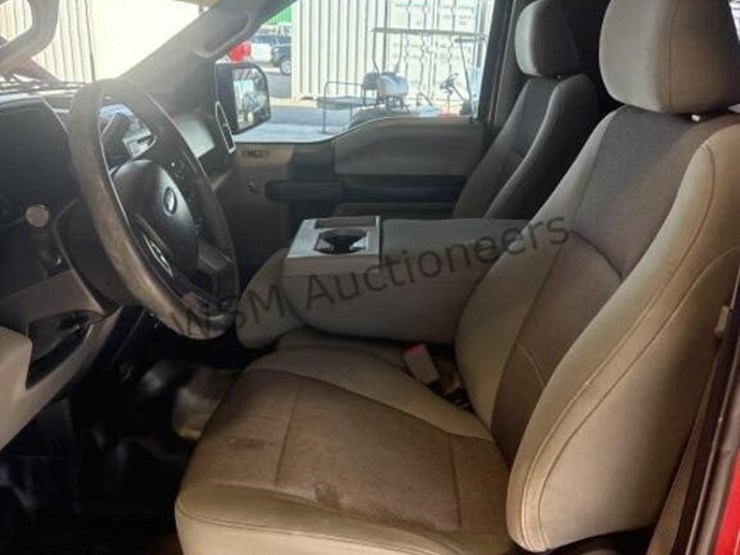 2017-ford-f150-image-21