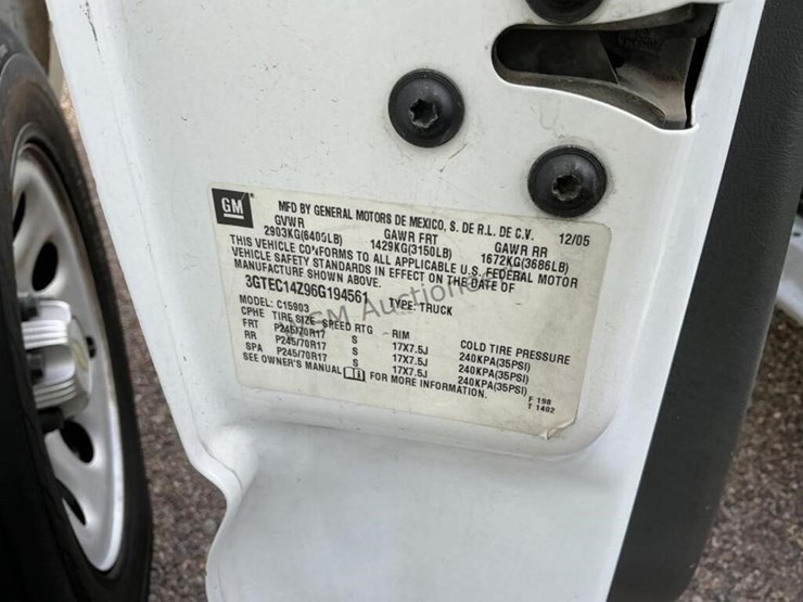 2006-gmc-sierra-1500-image-13