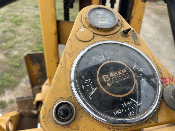 baker-forklift-image-40