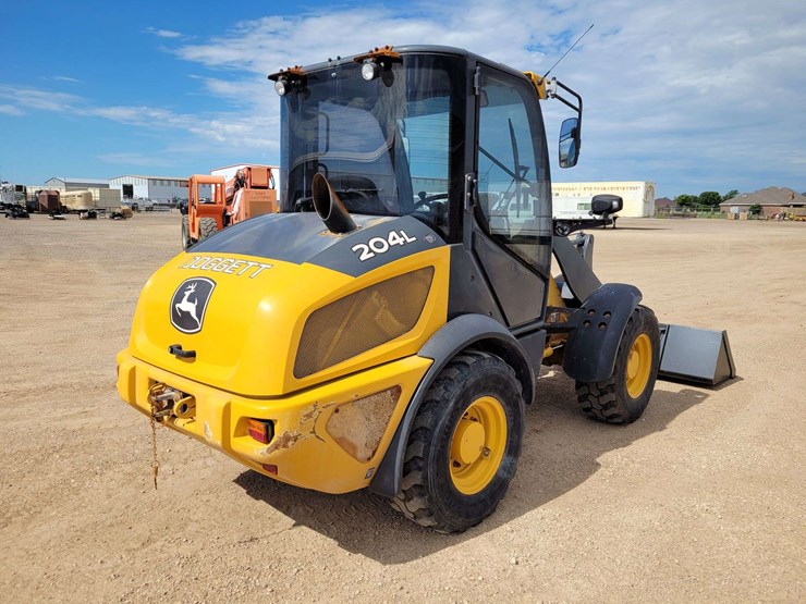 deere-204l-image-3