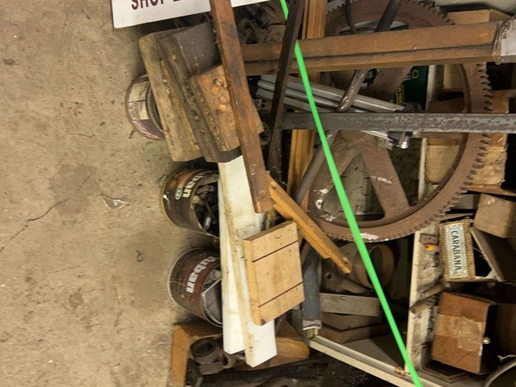 cabinets,-tools,-and-drill-presses-image-16