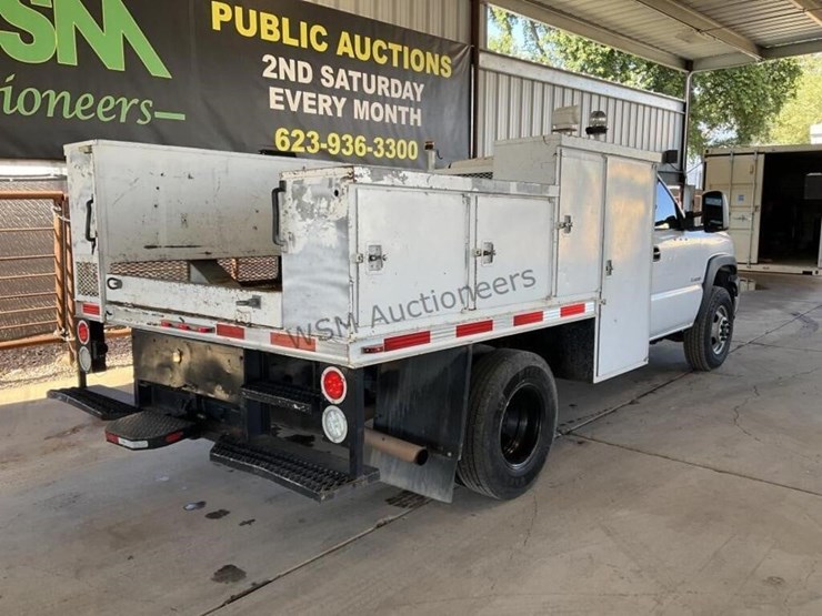 2006-chevrolet-silverado-3500-image-7