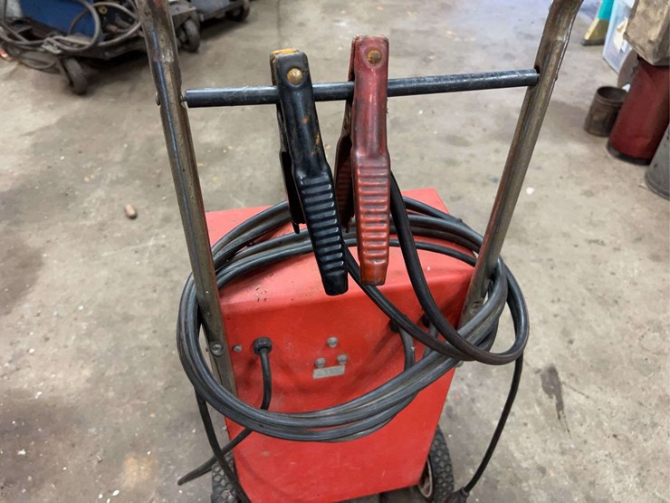 snap-on-battery-charger-image-9