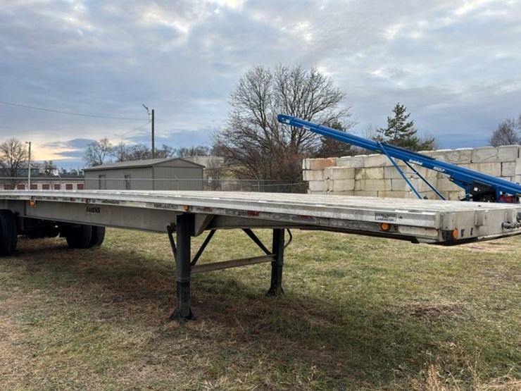 #153-•-1991-ravens-flat-bed-trailer-image-6