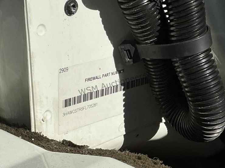 2015-international-7400-image-21