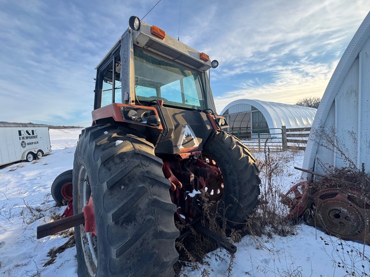 international-1586-image-9