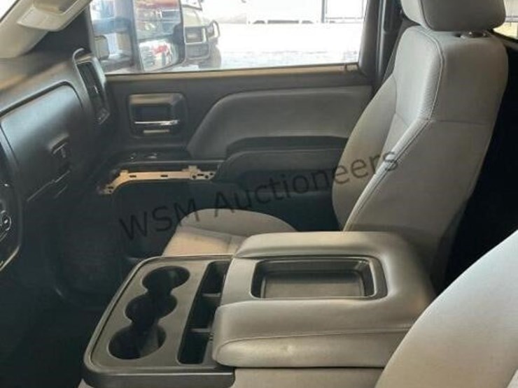 2015-chevrolet-silverado-1500-image-19