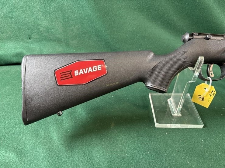 new-savage-93r17-17hmr-rifle-image-2