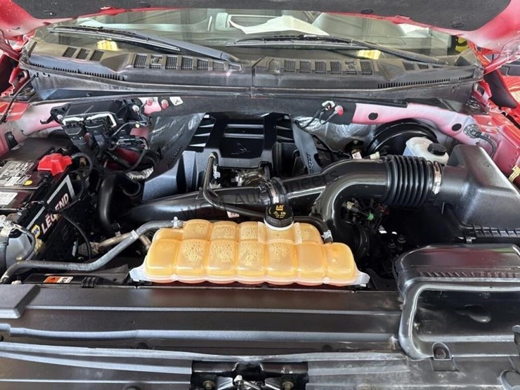 2016-ford-f150-image-12