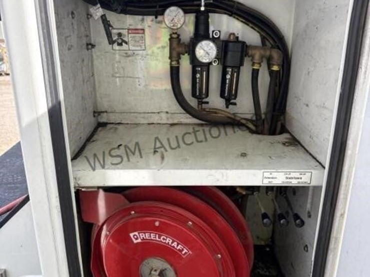 2016-ford-f550-image-19