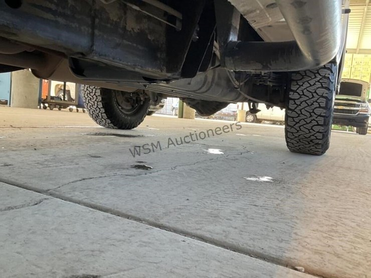 2015-chevrolet-silverado-2500-image-29