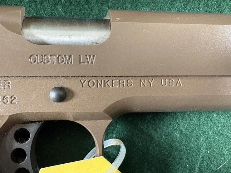 kimber-custom-lw-45acp-pistol-image-4