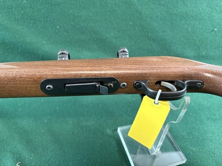 new-savage-mdl.93r17-17hmr-rifle-image-13