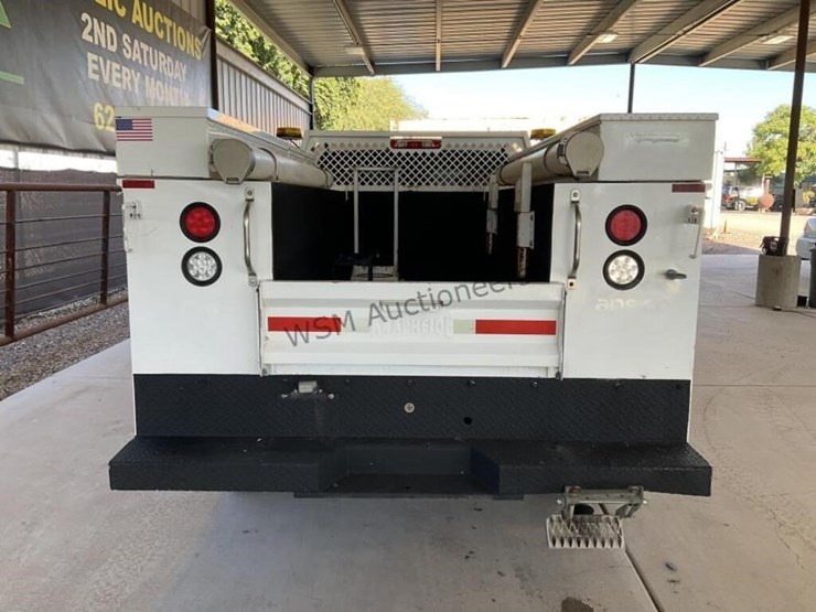 2015-chevrolet-silverado-2500-image-6