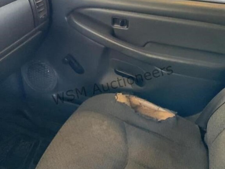 2006-chevrolet-silverado-3500-image-21